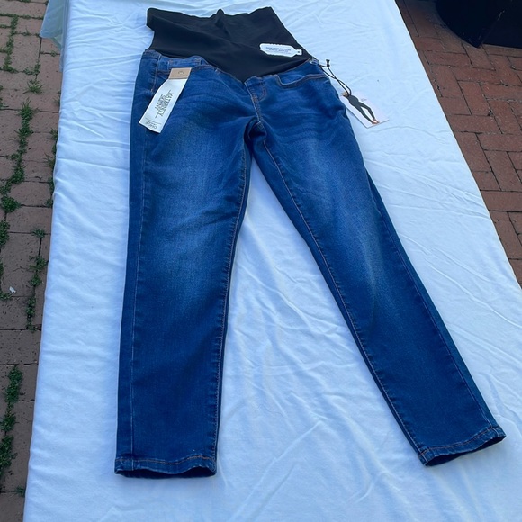 Love SoHo Maternity Jeans Size Small - Picture 1 of 14